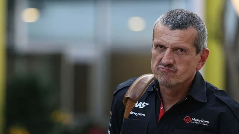 El ex jefe de Haas apunt&oacute; contra Ocon.