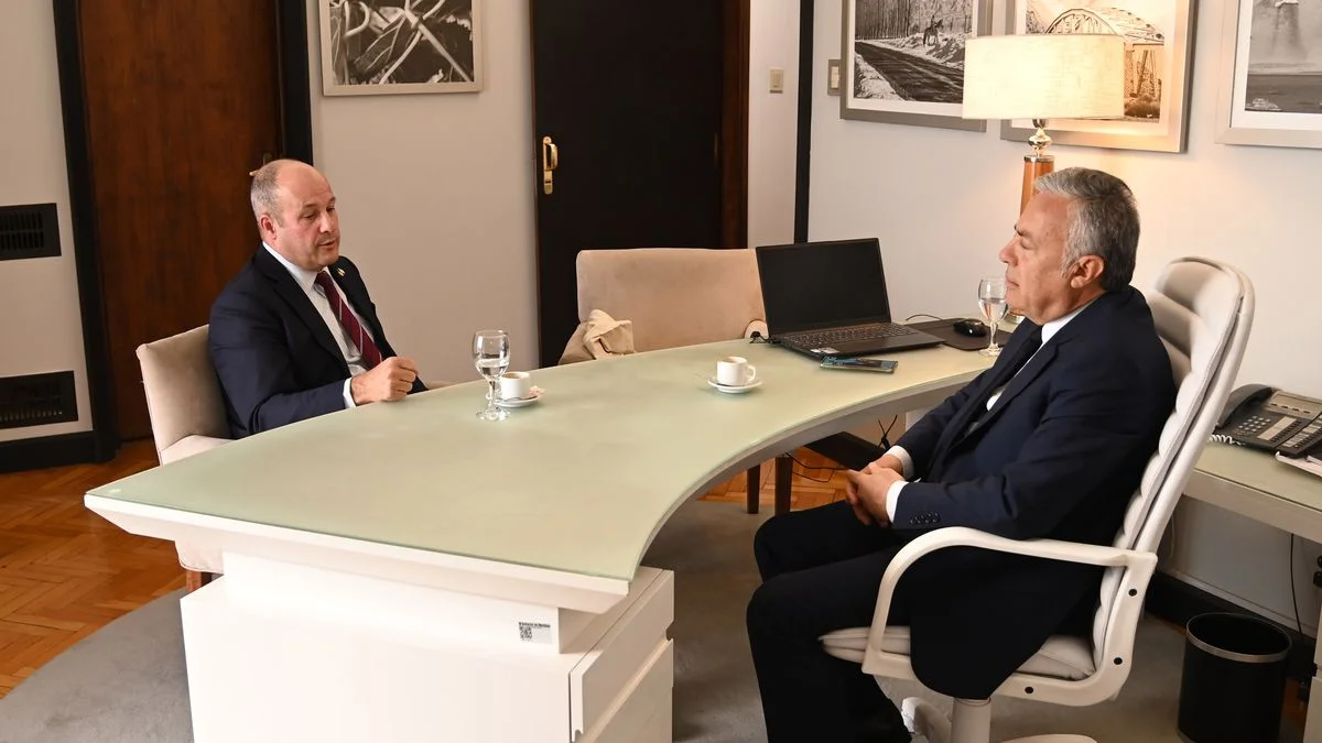 Cornejo se reunió con el embajador de Canadá para sumar inversiones en minería