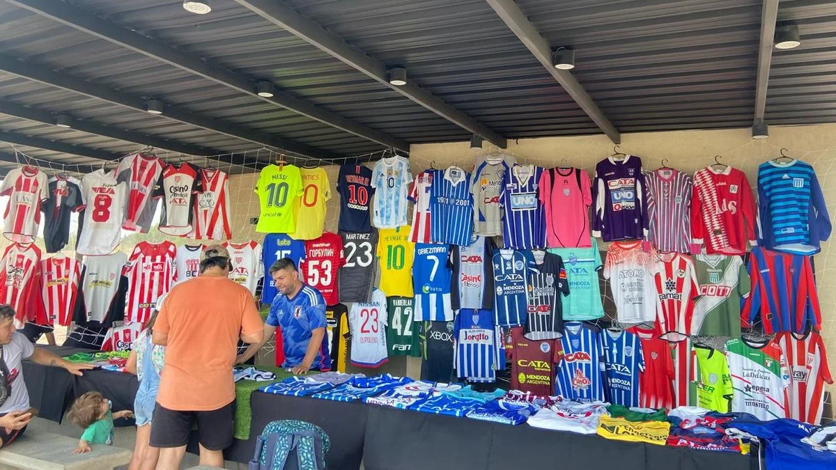 Se viene el Vendimia de los coleccionistas de camisetas de Mendoza