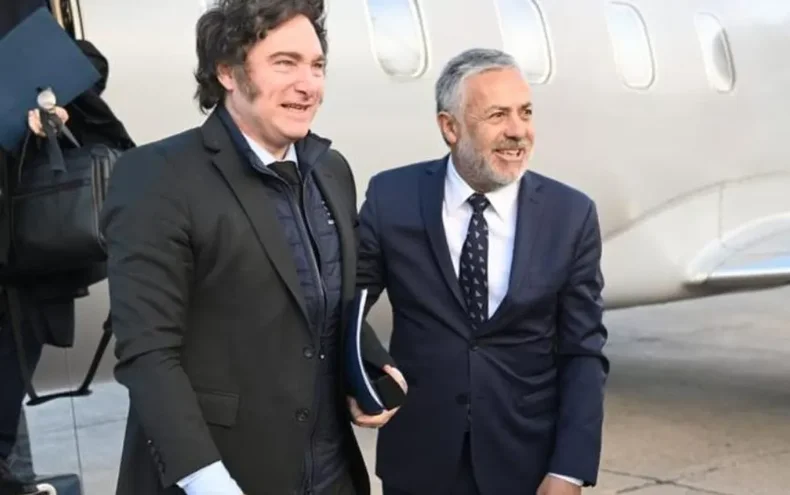 Javier Milei y Alfredo Cornejo, en una de las visitas del presidente a Mendoza. 
