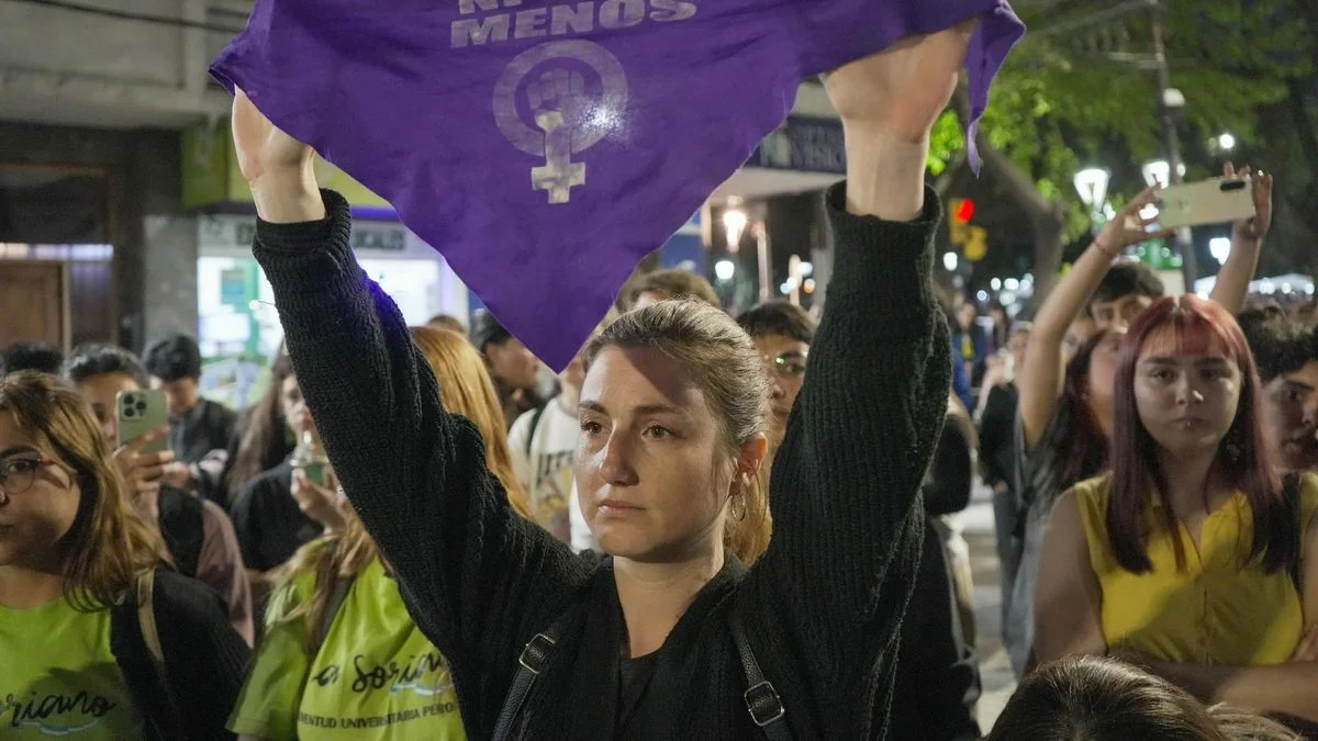 Mendoza se suma al reclamo nacional por el triple femicidio de Brenda, Lara y Morena