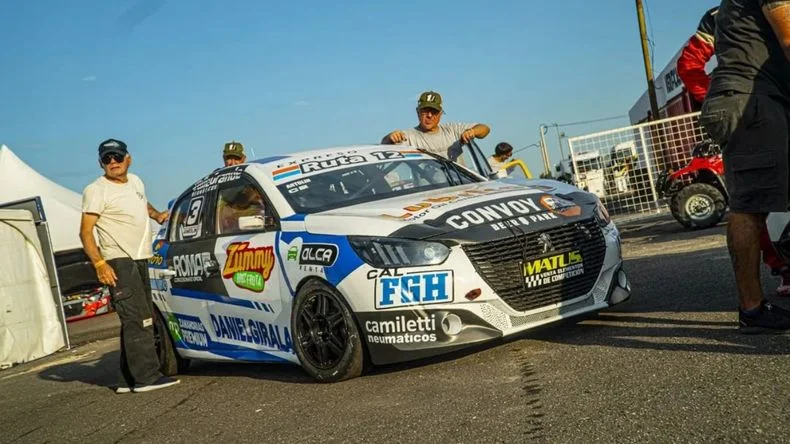 Gonzalo Antol&iacute;n seguir&aacute; manejando un Peugeot.