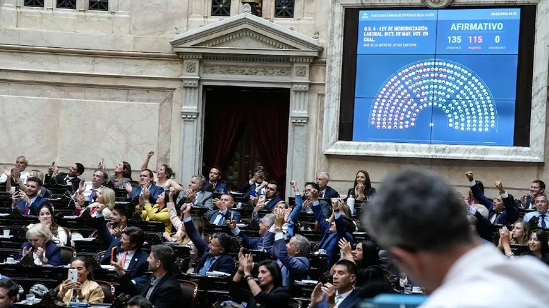 Cruces en el peronismo y críticas a Milei: cómo fue la sesión por la Reforma Laboral