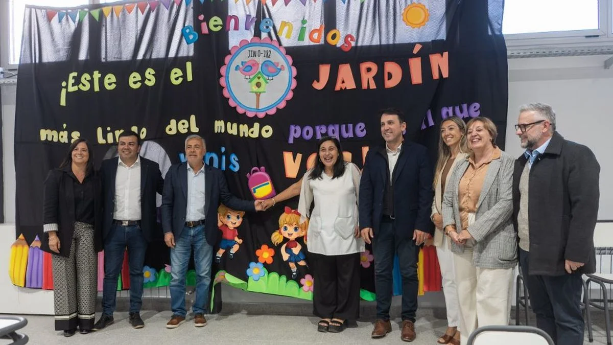 Cornejo inauguró un jardín de infantes en Las Heras y un funcionario salió al cruce sobre datos de ausentismo