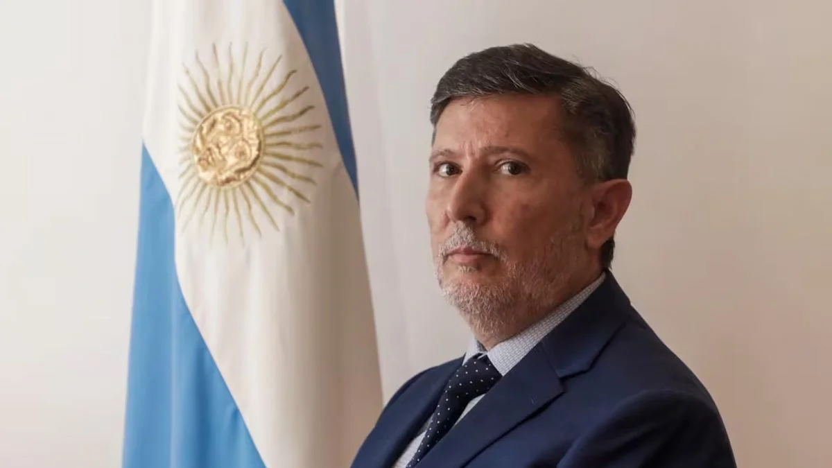 Detalles del polémico DNU que le da más poder a la SIDE