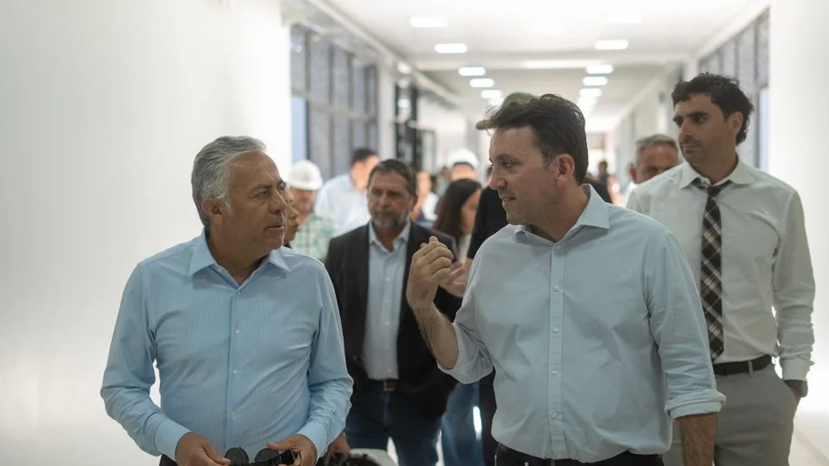 Cornejo recorrió obras en Luján con Tadeo García Zalazar