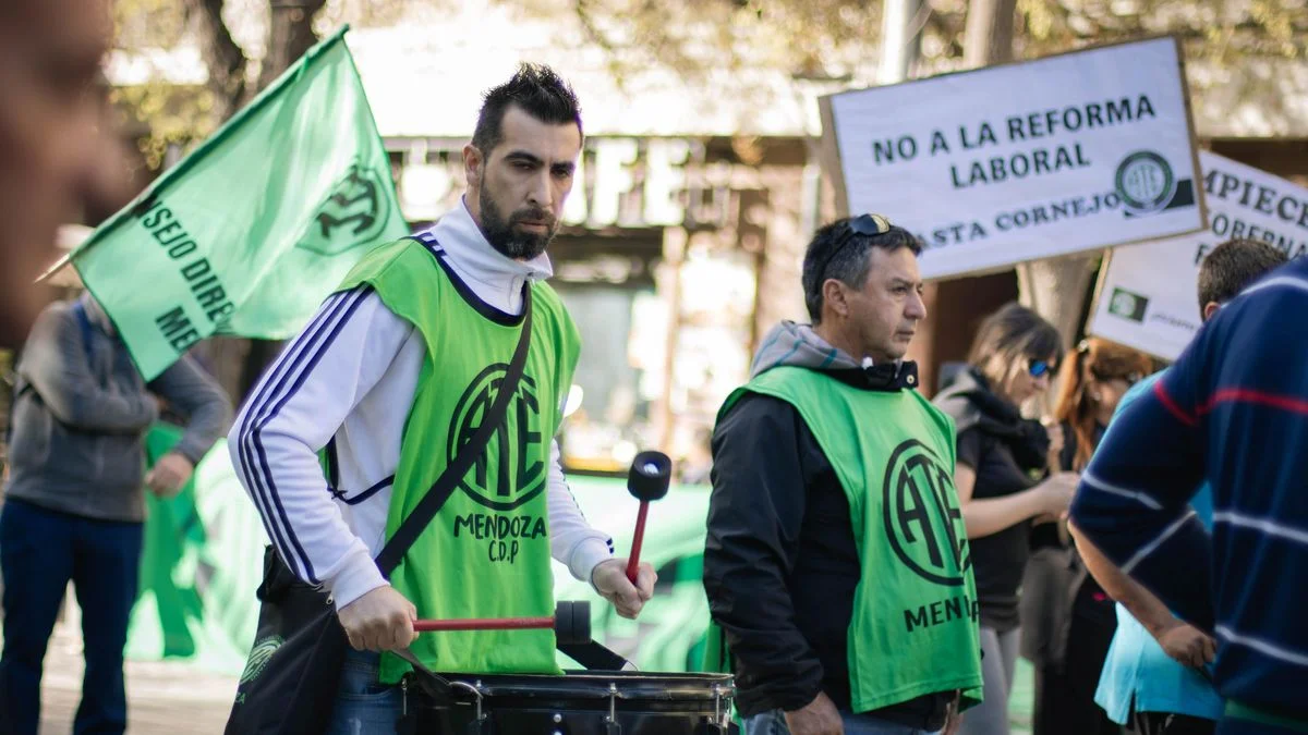 Tras la difusión de la inflación, ATE pica en punta y le exige a Cornejo que reabra paritarias