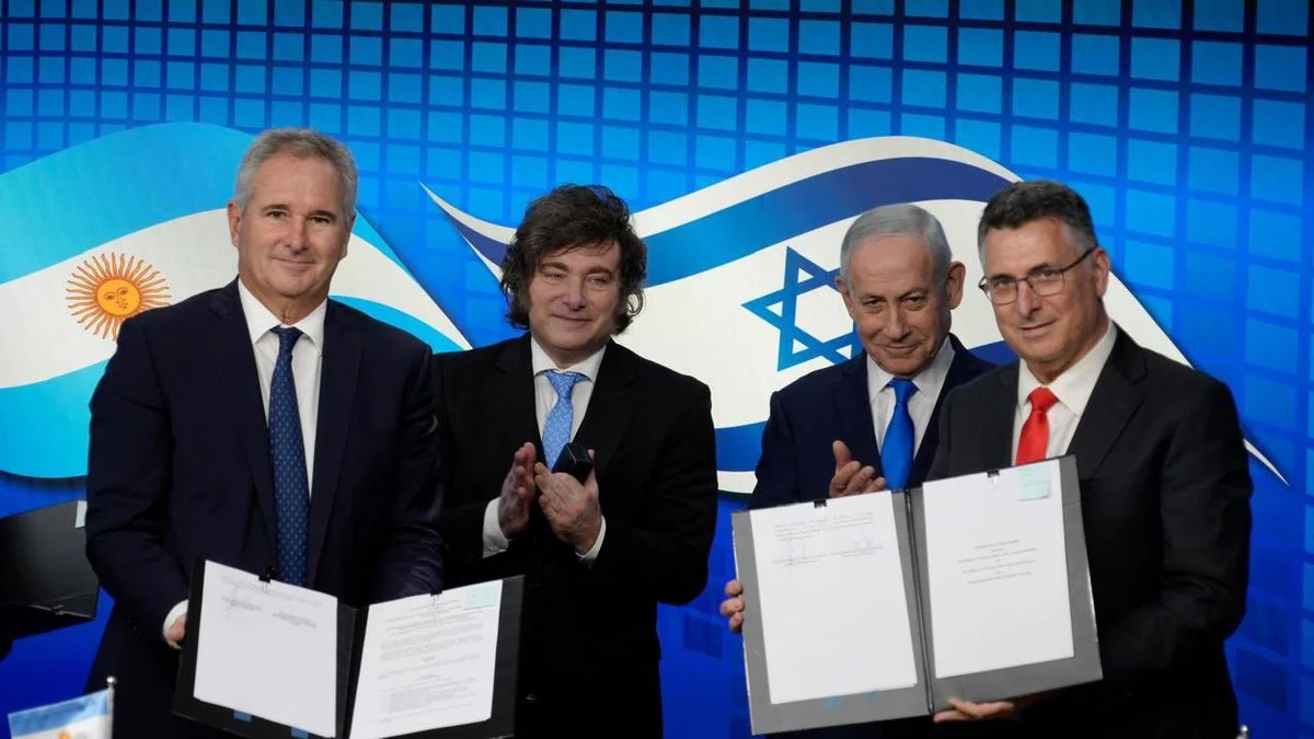 Javier Milei en Israel: baile, canto y una polémica declaración