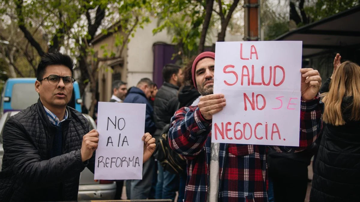 Gremios, organizaciones sociales y trabajadores salen a las calles contra el plan de ajuste nacional y local