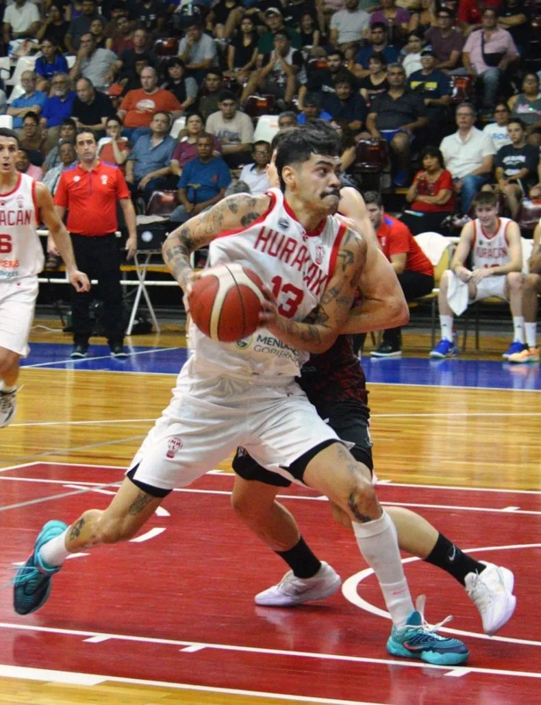 Huracán Las Heras cayó por Liga Argentina de básquet.