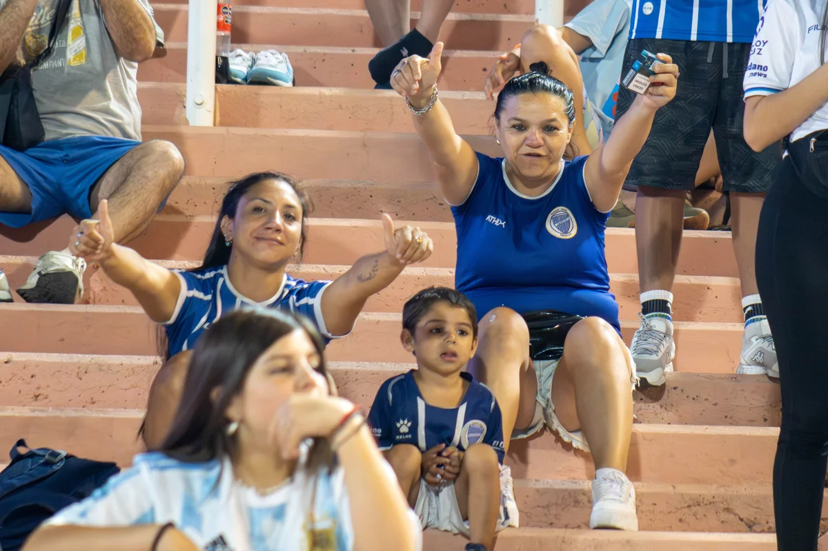 Godoy Cruz - Tomba - Hinchada - Malvinas Argentinas (2).jpg