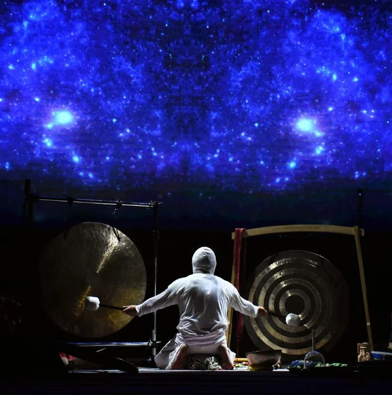 El&nbsp;Concierto de los 7 Chakras dura 81 minutos en el Teatro Independencia