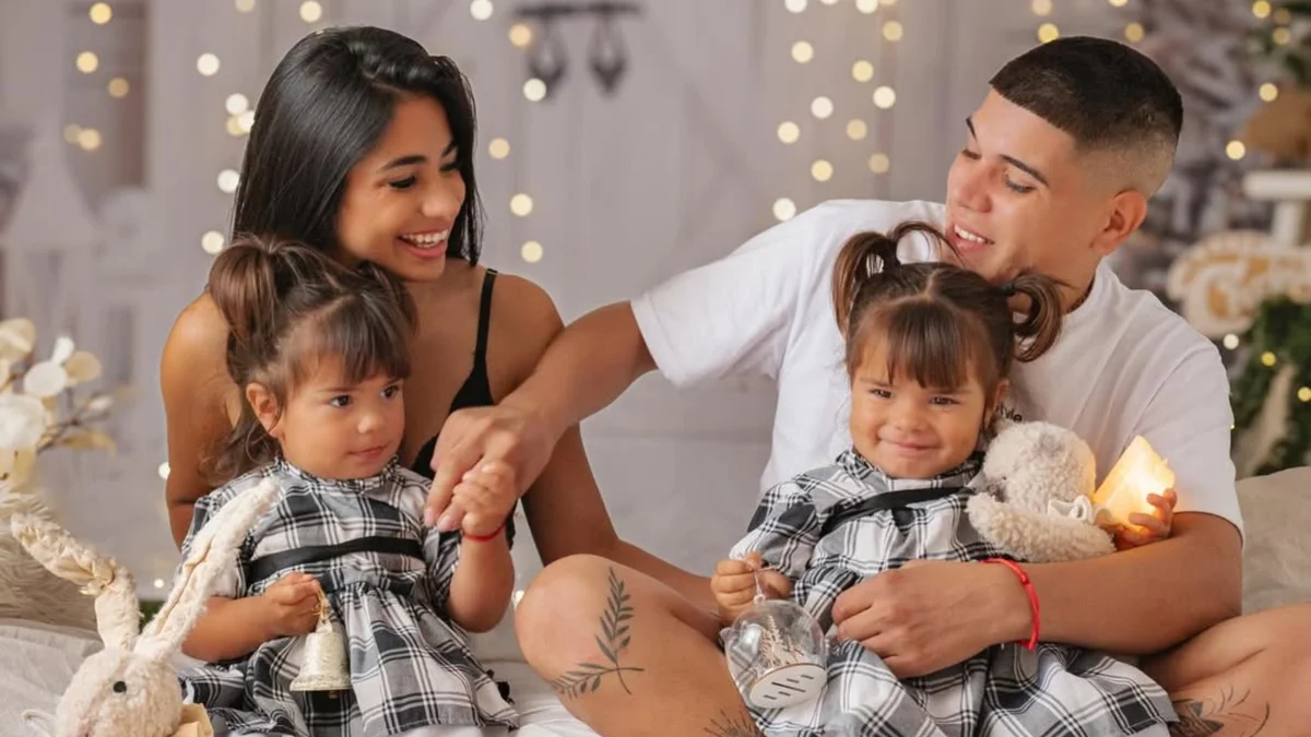 Los cuestionables requisitos de Thiago Medina y Daniela Celis para quien le cuide a las niñas