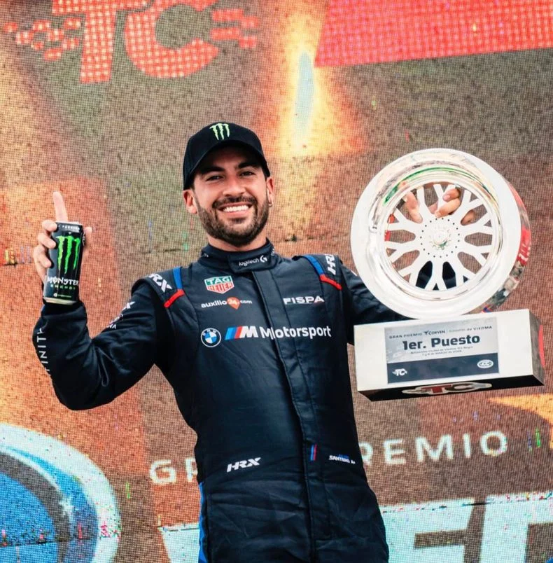 Julián Santero festejó en Viedma.