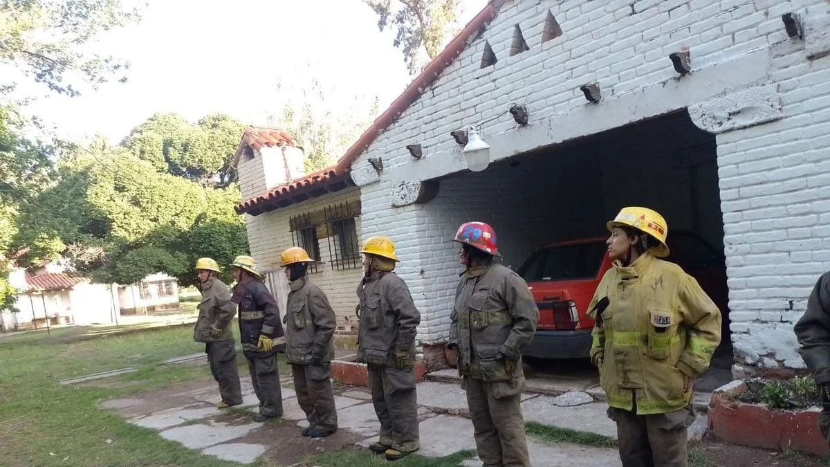 Bomberos voluntarios de San Rafael acuden a la sociedad para seguir funcionando