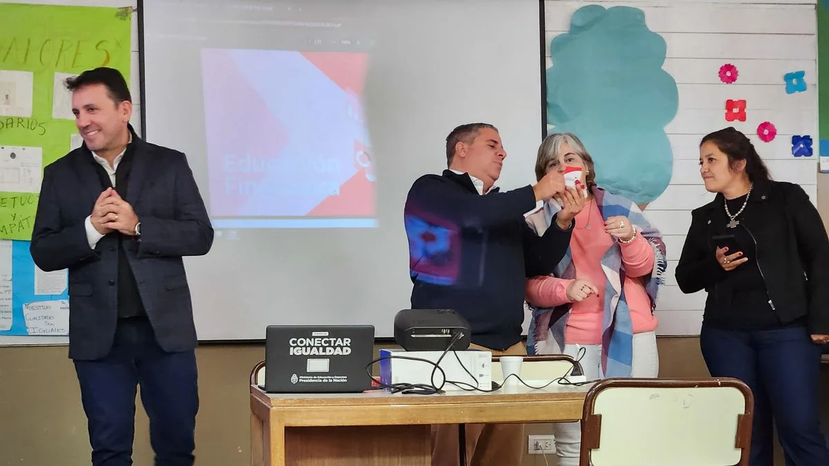 "Alfabetización financiera": el Banco Supervielle se mete en las escuelas de Mendoza