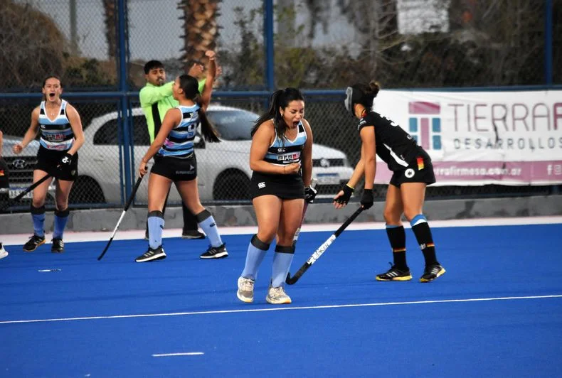 Liceo, Banco Mendoza y Universidad de San Juan sumaron de a tres y hubo cuatro empates en el hockey sobre césped.