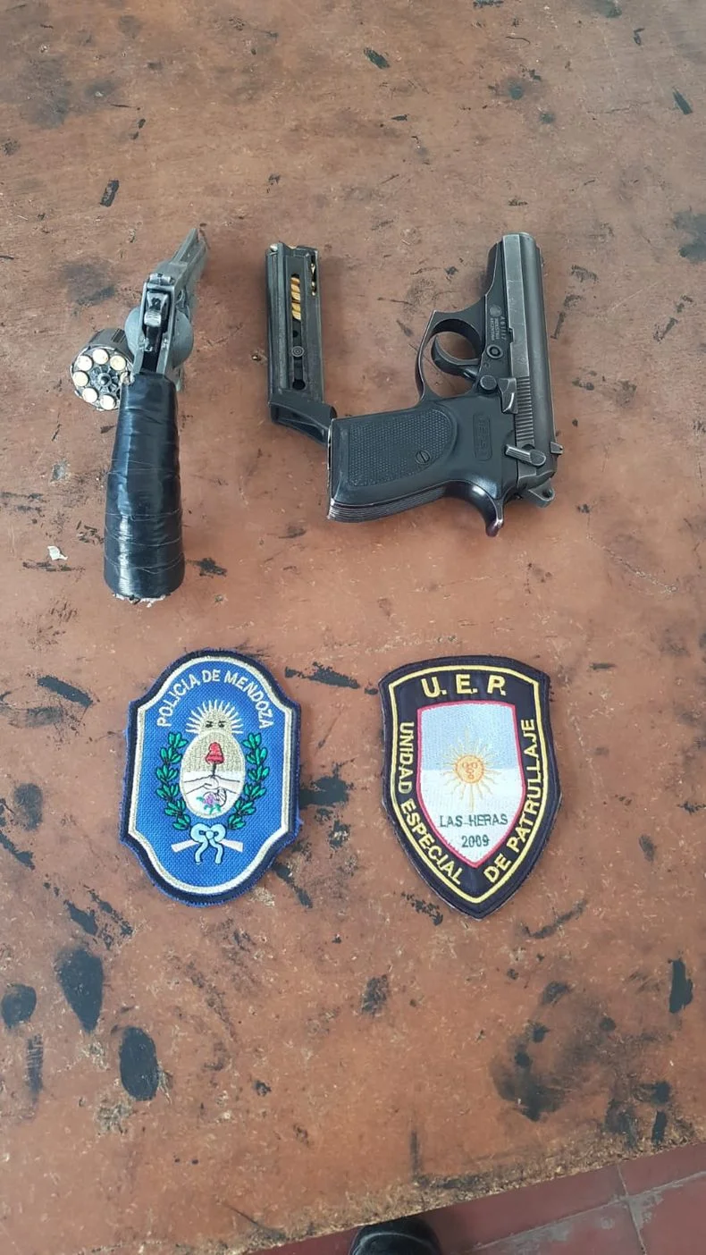 Armas ilegales fueron secuestradas en Las Heras.&nbsp;