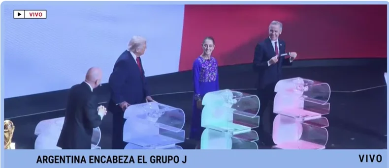 El momento del sorteo de Argentina. 