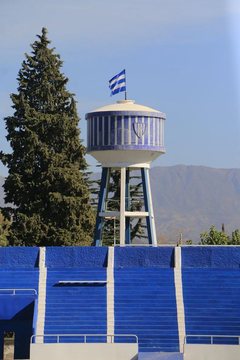 El famoso tanque de Godoy Cruz.