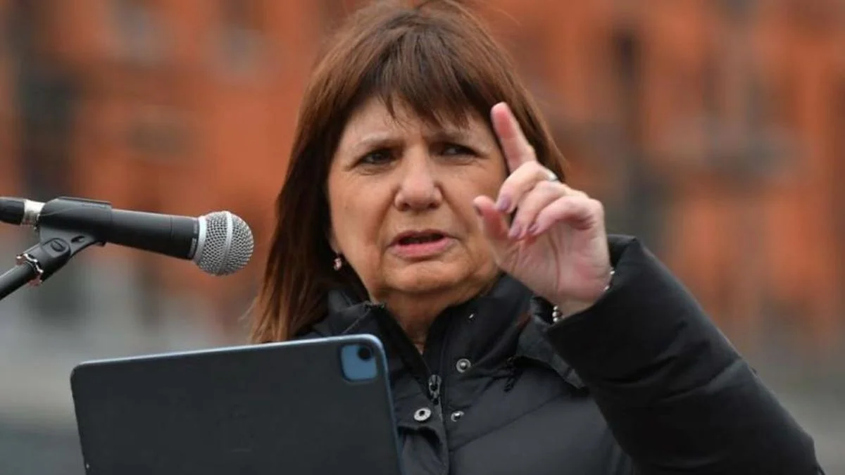 Patricia Bullrich: "Haber comenzado una campaña echando policías es muy desleal"