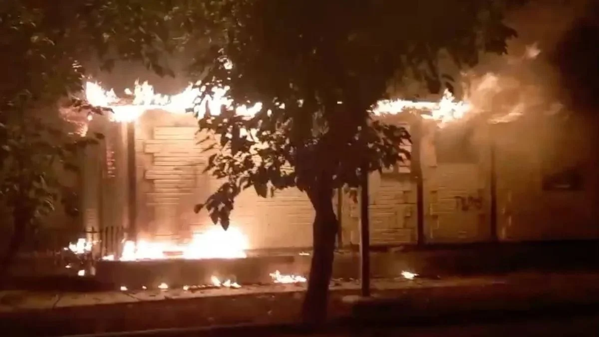Una familia de Guaymallén perdió todo tras incendiarse su vivienda: dos niños y su abuela salieron ilesos