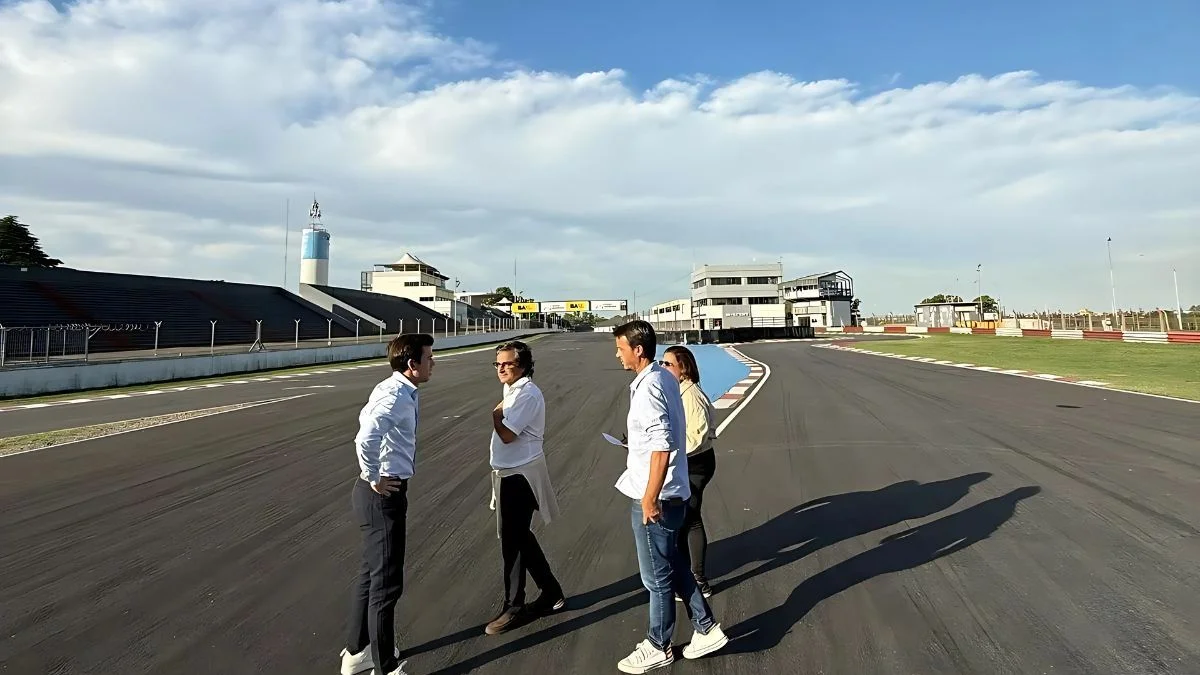 ¿El MotoGP se muda a Buenos Aires? Dorna Sports visitó el autódromo Oscar Alfredo Gálvez y avivó los rumores