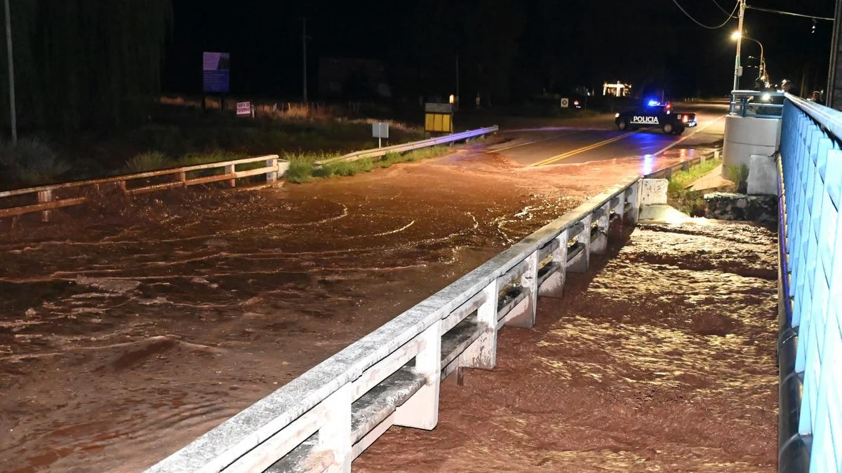 Las tormentas afectaron varias zonas de Malargüe y el municipio intervino para evitar daños mayores