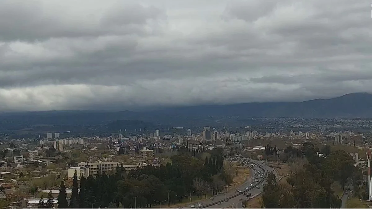 Frío, heladas y nevadas en Mendoza: cómo estará el tiempo este lunes feriado