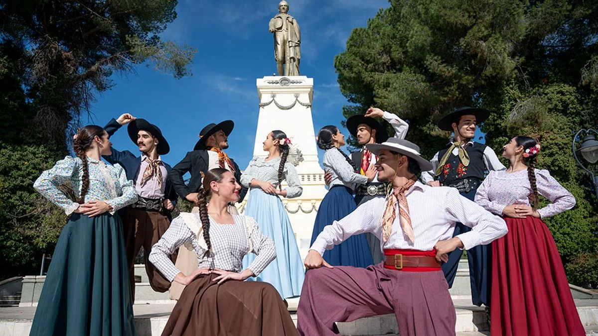 Godoy Cruz organiza una peña folclórica para festejar el legado del General San Martín