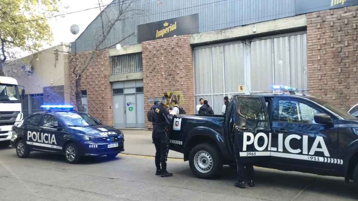 Robo a una distribuidora de San Rafael: fue a metros de la Jefatura Departamental de Policía