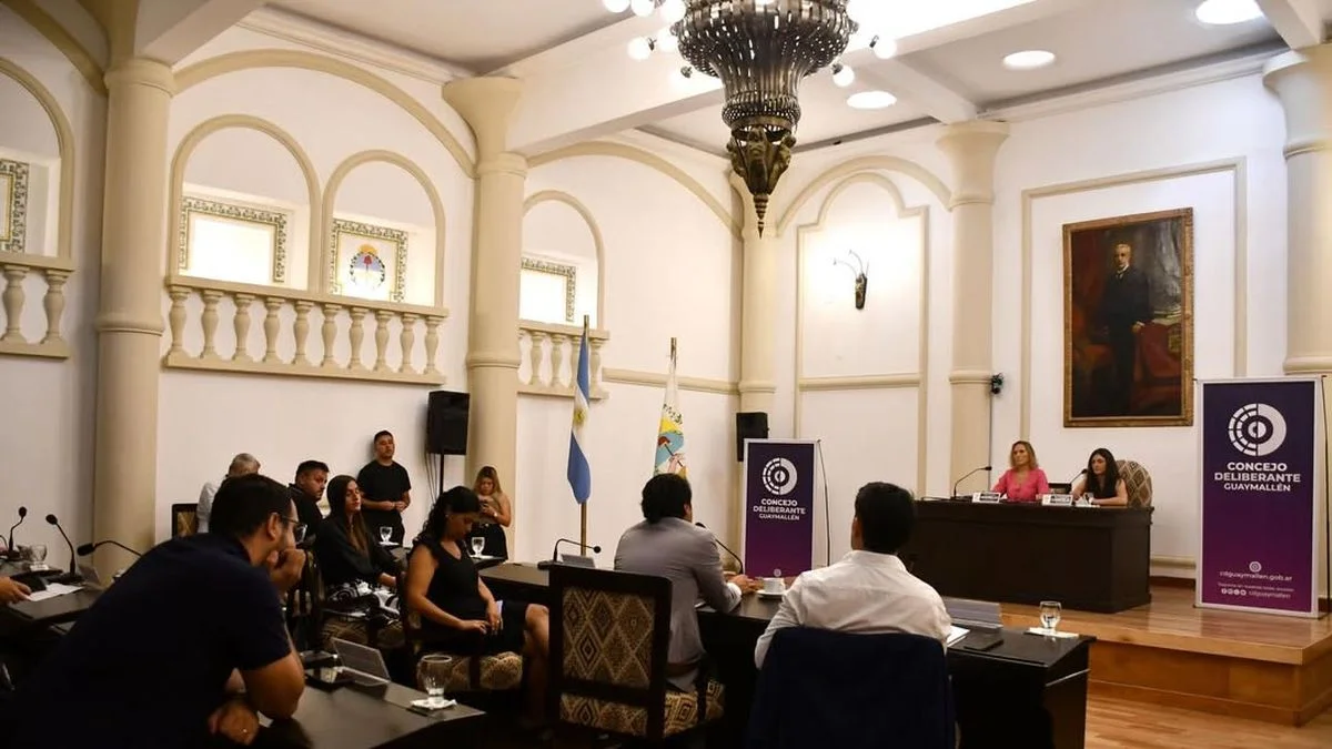 Guaymallén: el intimidante mensaje que dejaron en una banca del Concejo Deliberante