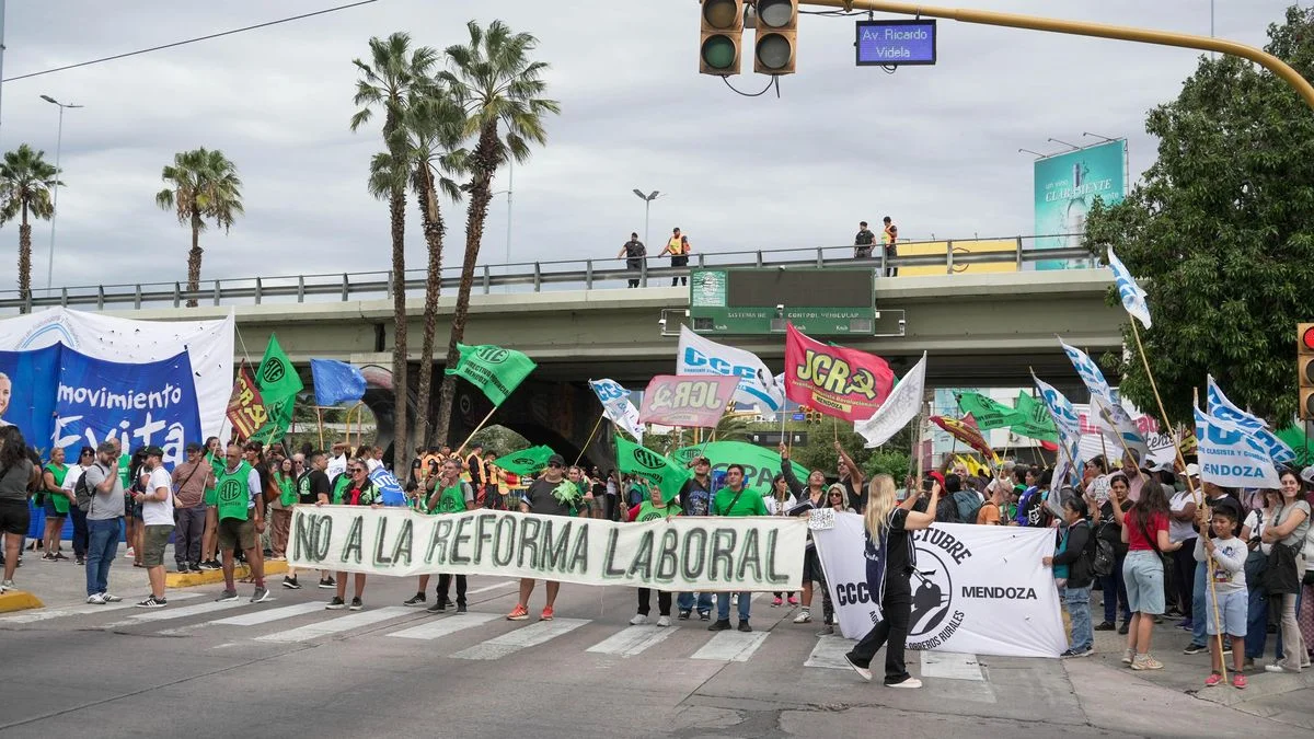 Reforma Laboral: La Cámara del Trabajo revoca la cautelar y restablece 82 artículos clave