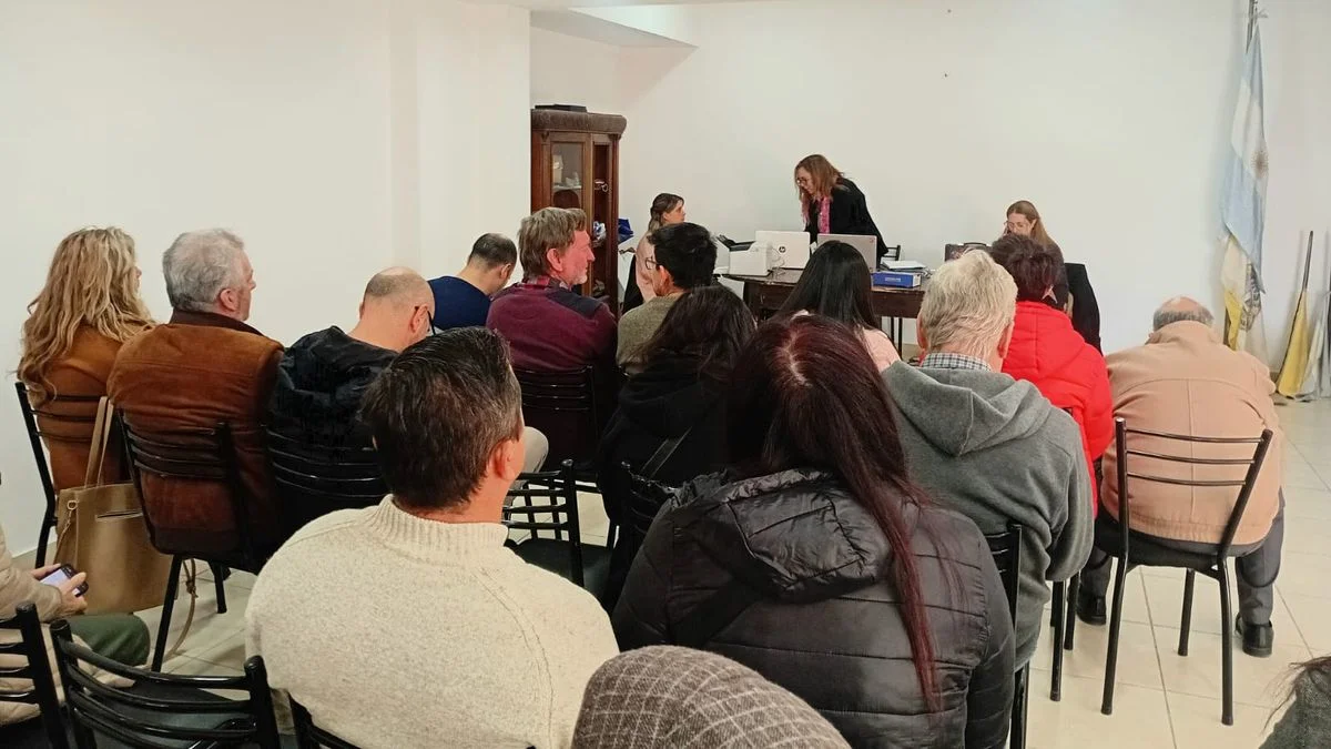 El Partido Libertario definió cómo se armarán las listas y quién negociará alianzas con otros espacios