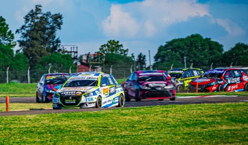 Los mendocinos brillaron en la pista del Turismo Nacional.