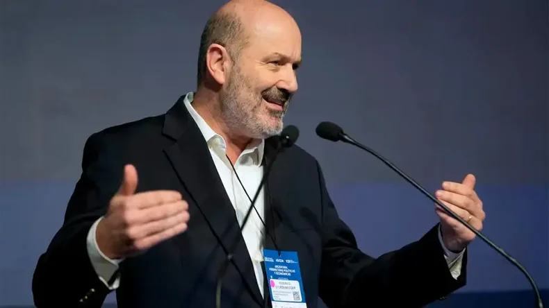 Ley Bases 2: Sturzenegger avisó que se viene más ajuste y desregulación del Estado