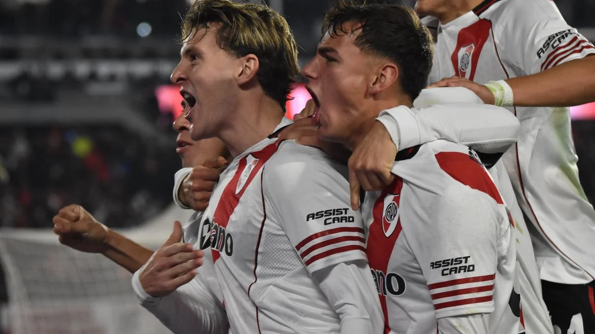 El récord legendario del fútbol argentino que persigue River tras meterse en la final del Torneo Apertura