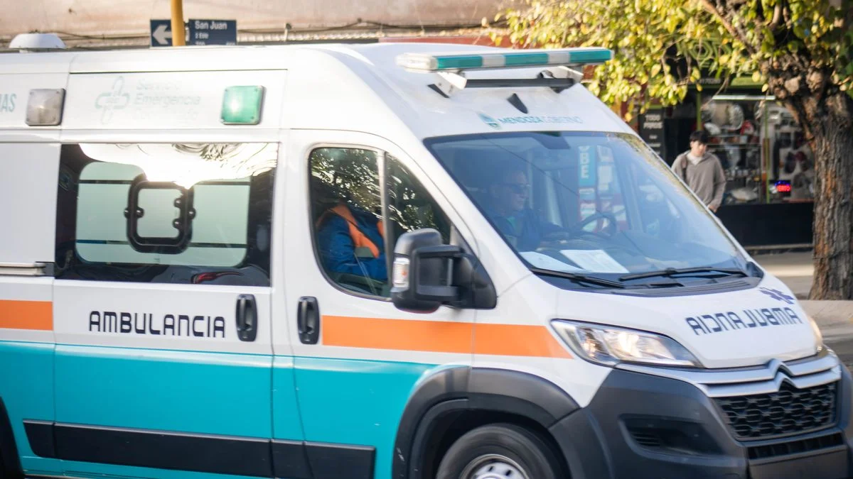Violento choque en Maipú: un motociclista quedó en grave estado tras ser embestido