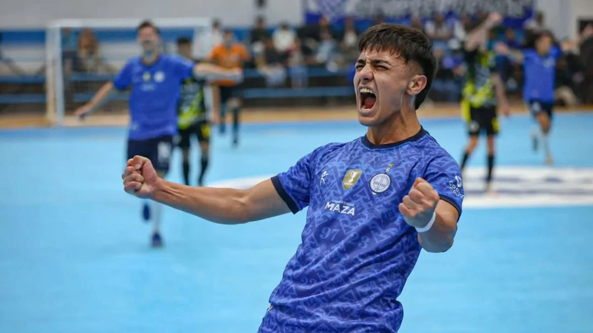 Enzo Lillo, el diamante en bruto que disfruta el fútbol de salón mendocino