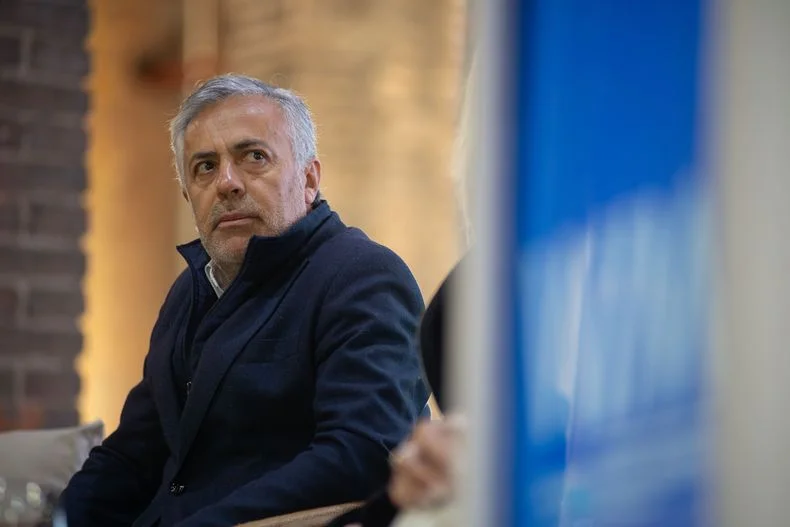 El gobernador Alfredo Cornejo definir&aacute;, a m&aacute;s tardar la semana que viene, si unifica las fechas de las elecciones provinciales con las nacionales.&nbsp;