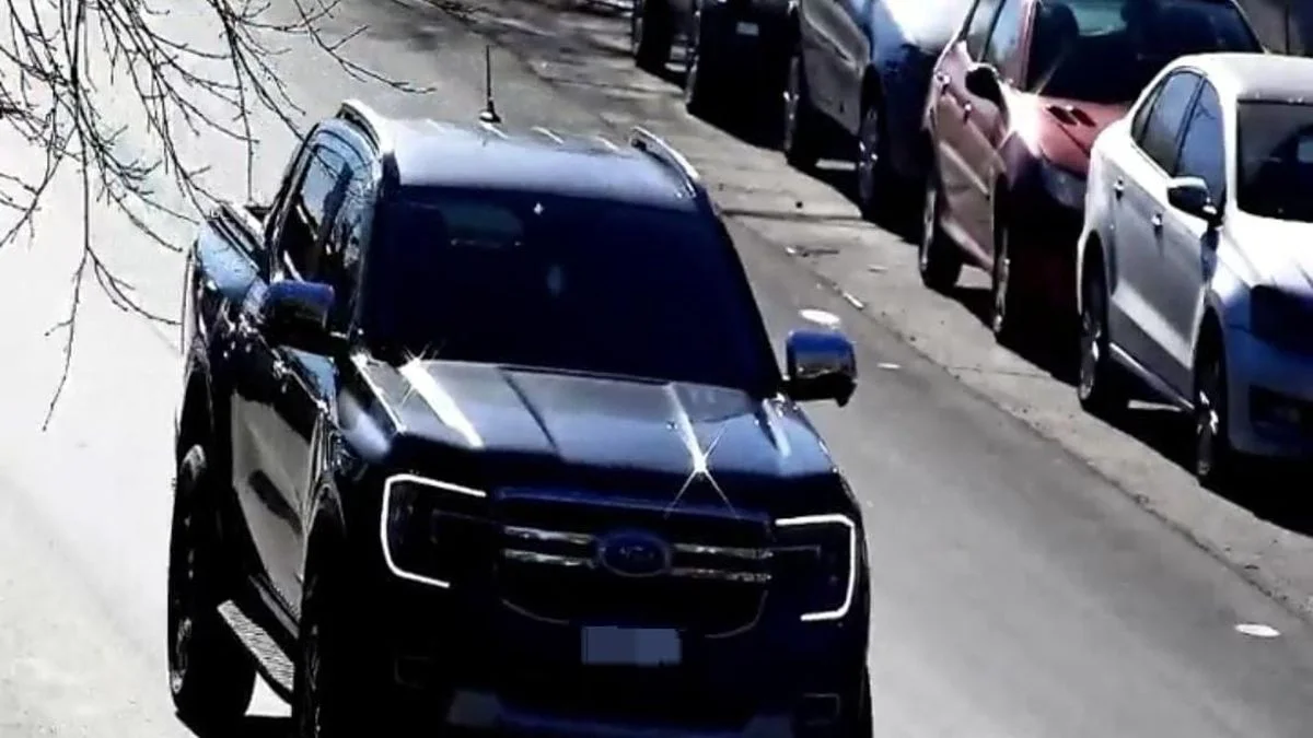 Cámaras de seguridad permitieron detener a tres personas y recuperar una camioneta robada