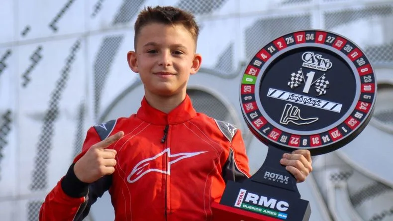 Mateo Álvarez Storni correrá en Cadete. 
