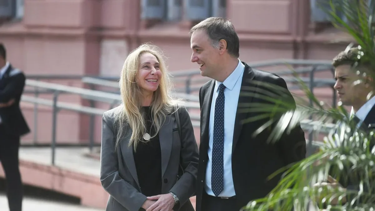 Operativo blindaje: los Milei insisten en sostener a Adorni pese al arrastre negativo en las encuestas