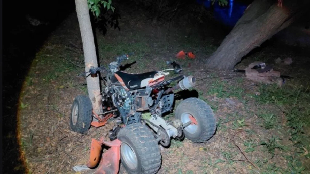 Grave accidente en San Rafael: un adolescente chocó su cuatriciclo contra un árbol