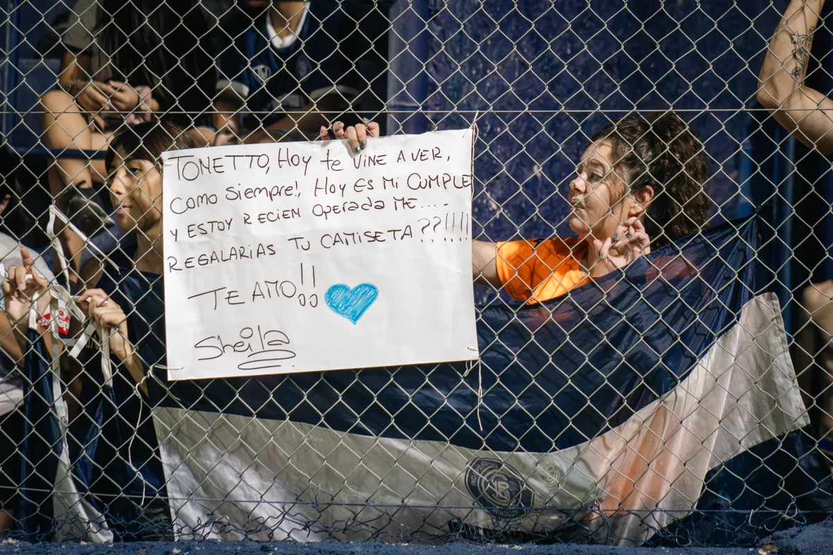 Hinchada Independiente Rivadavia - Lepra (20).jpg