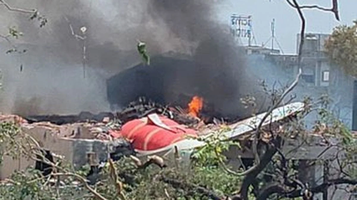 Tragedia aérea en India: se estrelló un avión que iba hacia Londres con 242 personas a bordo