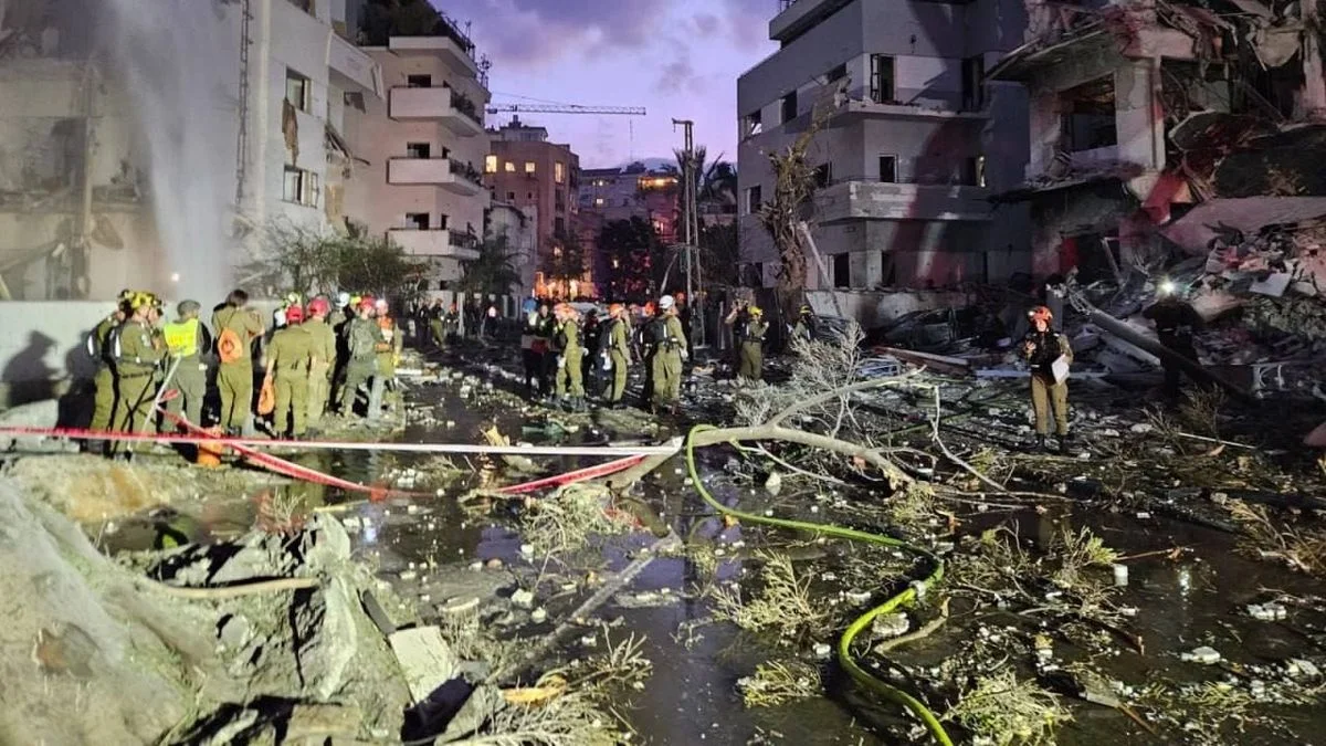 Medio Oriente: misiles iraníes impactan Tel Aviv y Haifa e Israel advierte por una respuesta contundente