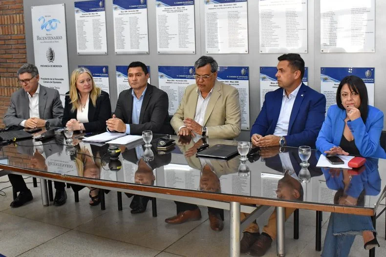 La vicegobernadora Hebe Casado presenci&oacute; la exposici&oacute;n del Tribunal de Cuentas.&nbsp;