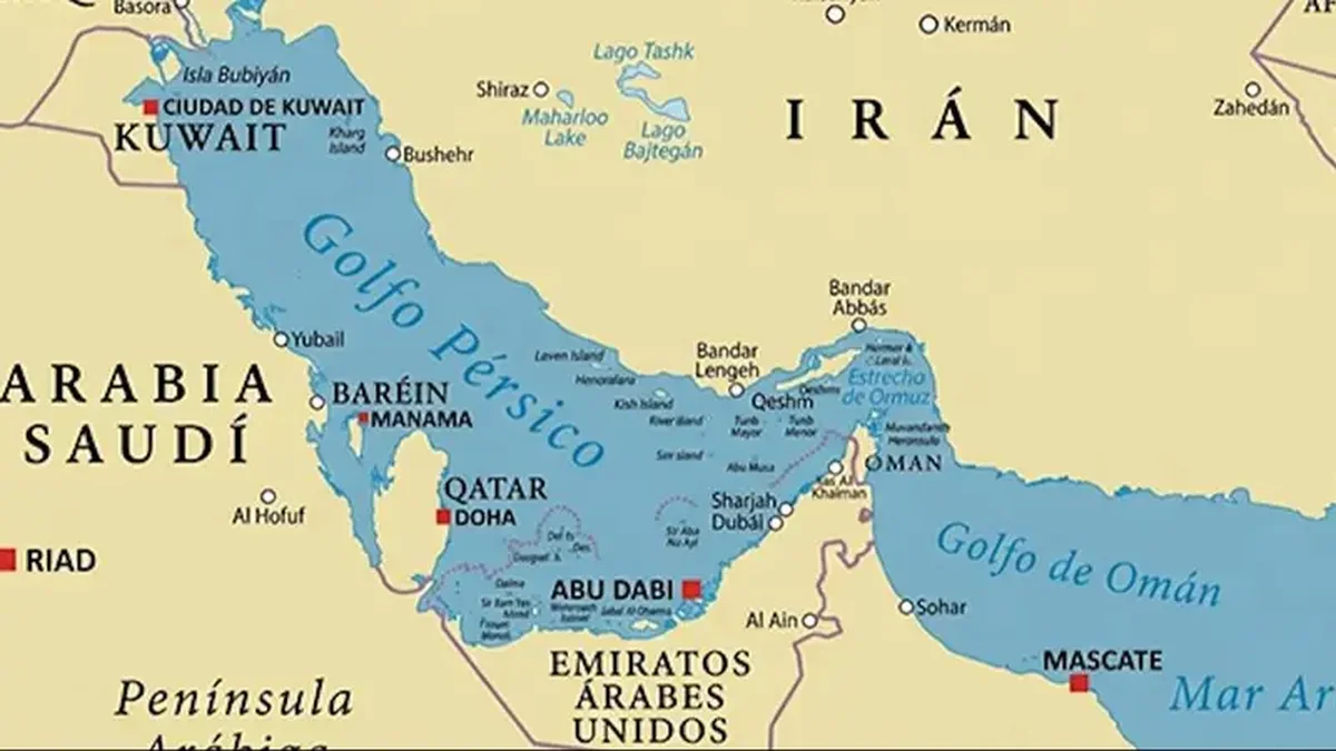 Irán aprobó la ley que establece el pago de peajes en el Estrecho de Ormuz