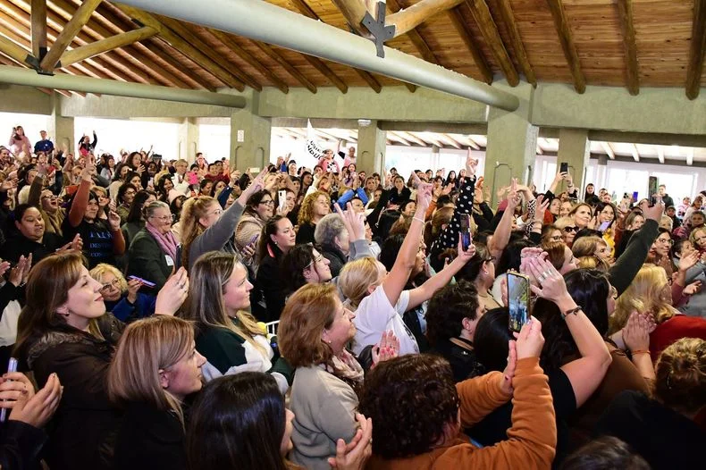 El peronismo reuni&oacute; a 1000 mujeres en el Este.